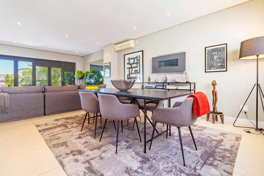 3 Bedroom Property for Sale in Sea Point Western Cape
